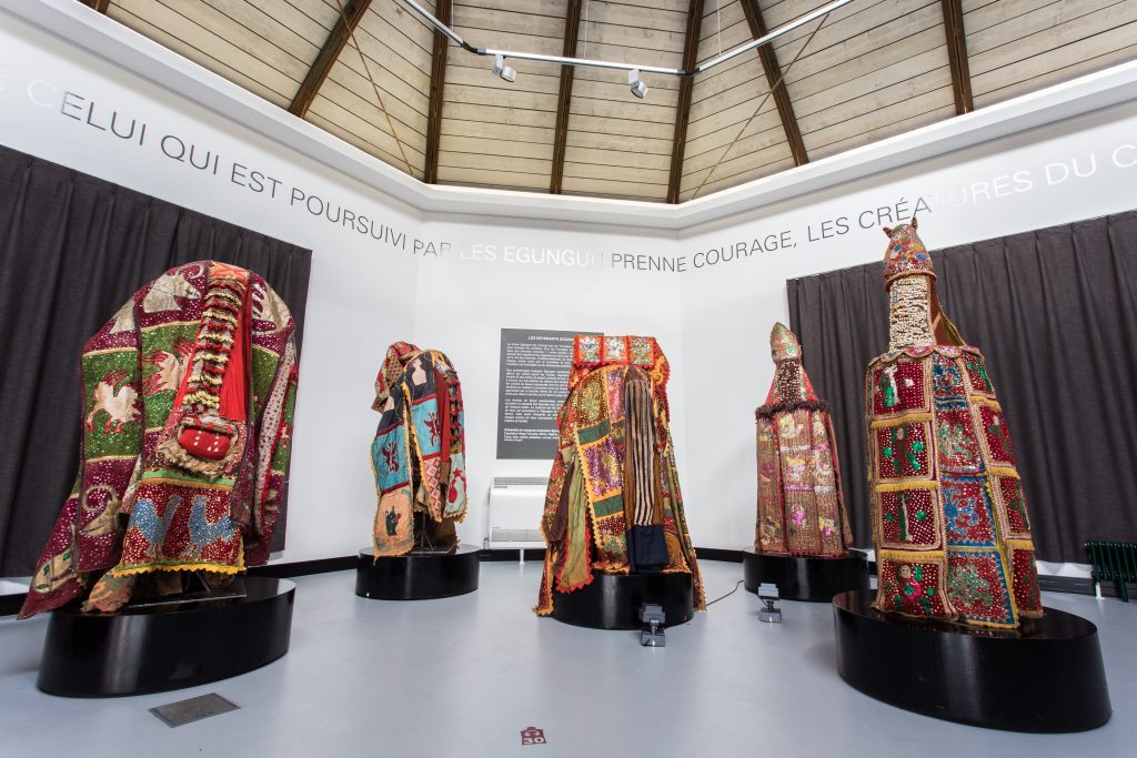 egungun du bénin.jpg (145 KB)